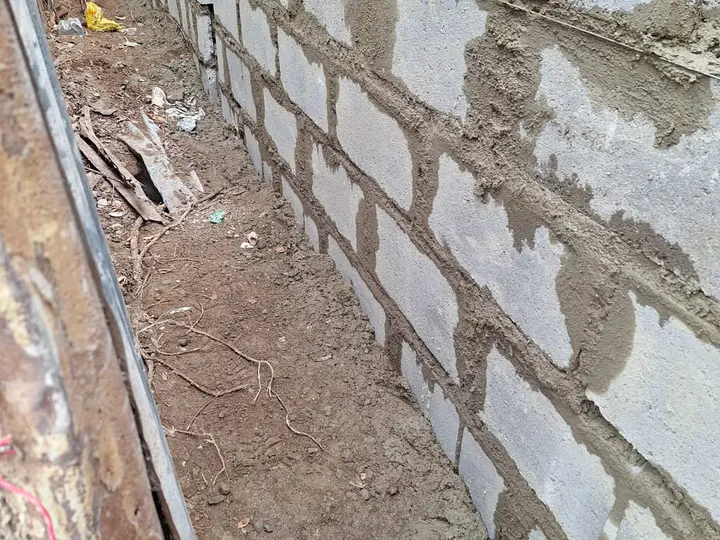 Albañilería y construcción de muro, trabajo realizado por ICM Constructora